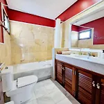 Casa Vacacional Anna, Piscina Privada Climatizada Playa Blanca