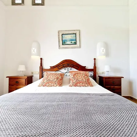 Casa Vacacional Anna, Piscina Privada Climatizada