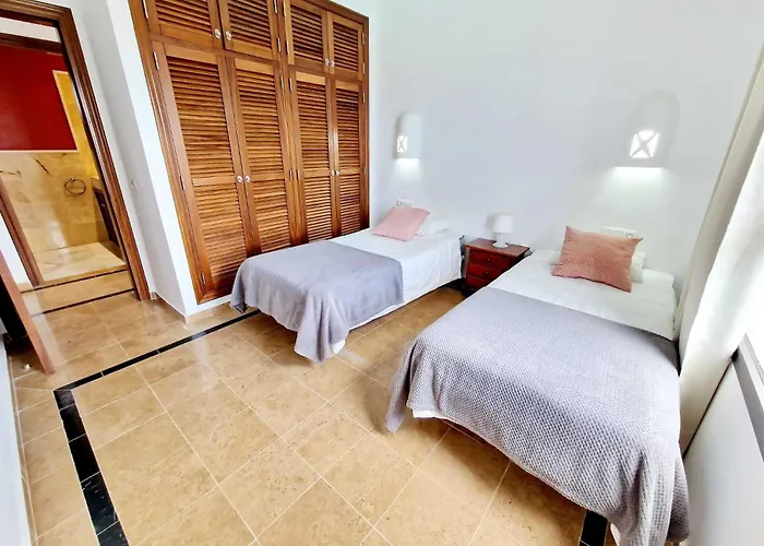 Casa Vacacional Anna, Piscina Privada Climatizada *